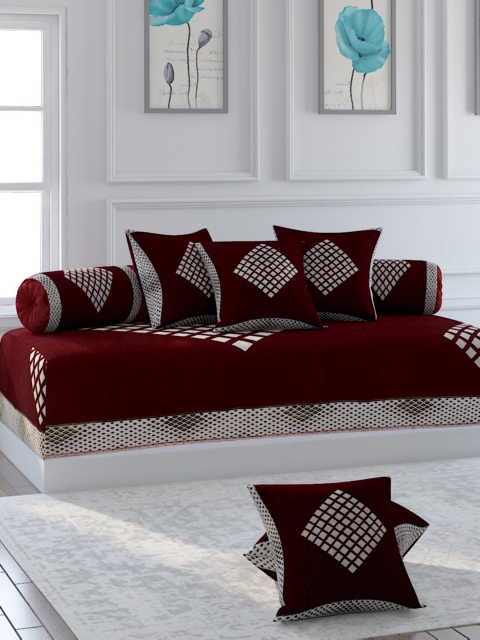 

Bromwick Set Of 8 Maroon & White Printed Cotton DIwan Set