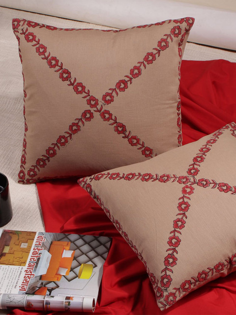 

Molcha Set Of 2 Beige & Red Floral Square Cushion Covers