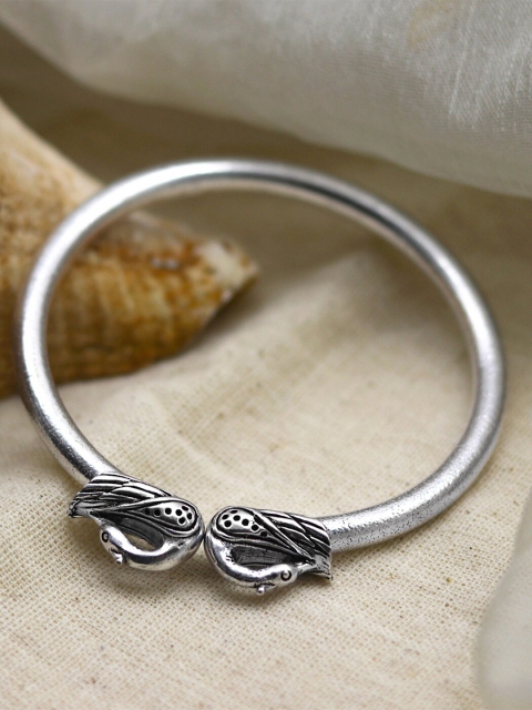 

TEEJH Women Silver Brass Oxidised Brass-Plated Bangle-Style Bracelet