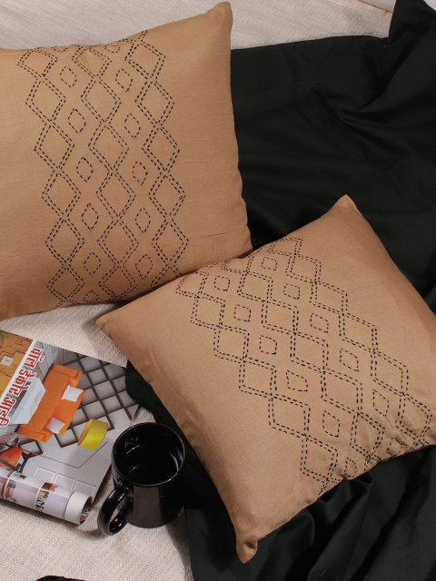 

Molcha Beige & Black Set of 2 Vitra Hand Embroidered Square Cushion Covers