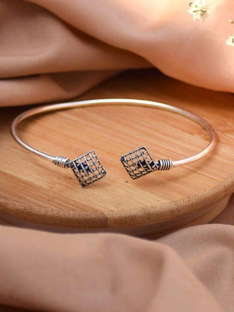 

TEEJH Women Silver German Silver Oxidised Cuff Bracelet