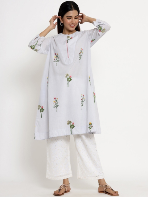 

VRISA Women Blue Floral Embroidered Flared Sleeves Thread Work Kurta