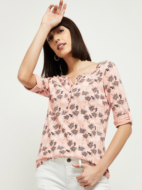 

Max Women Pink Floral Printed T shirt