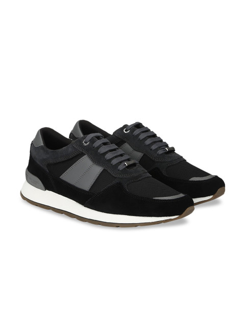 

Ted Baker Men Black Colourblocked Leather Sneakers
