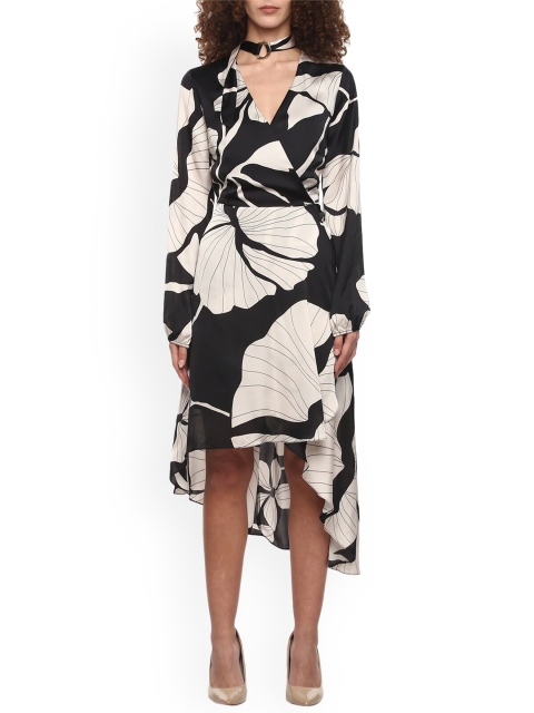

Rinascimento White Maxi Dress