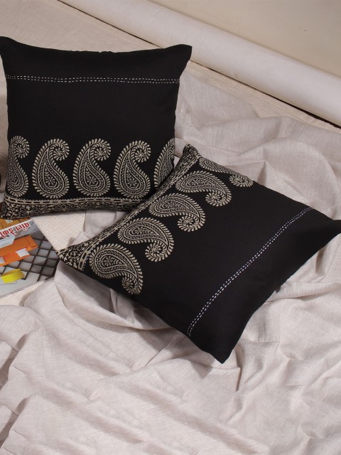 

Molcha Set Of 2 Black & White Ethnic Motifs Square Cushion Covers