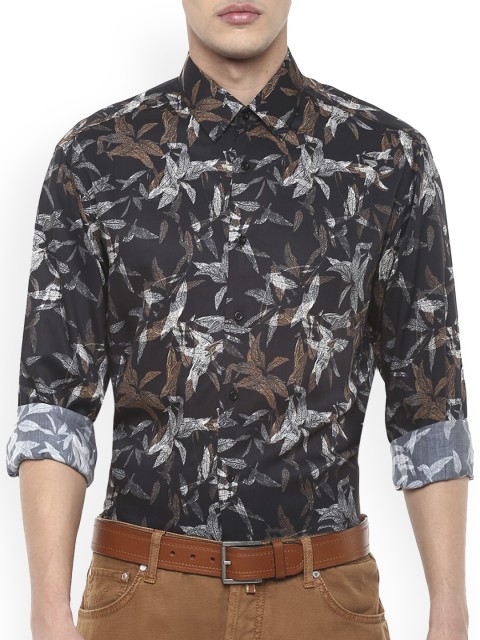 

LAGERFELD Men Black Floral Printed Casual Shirt