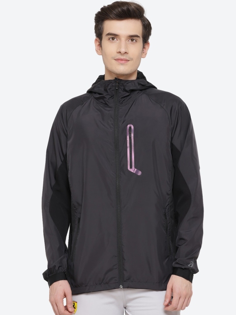 

ASICS M Hybrid Woven Jacket Men Black Sporty Jacket