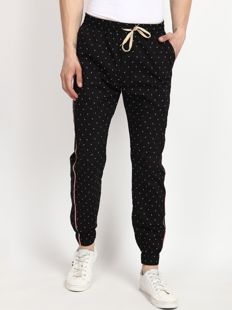 

V2 Value & Variety Men Black & White Printed Cotton Joggers