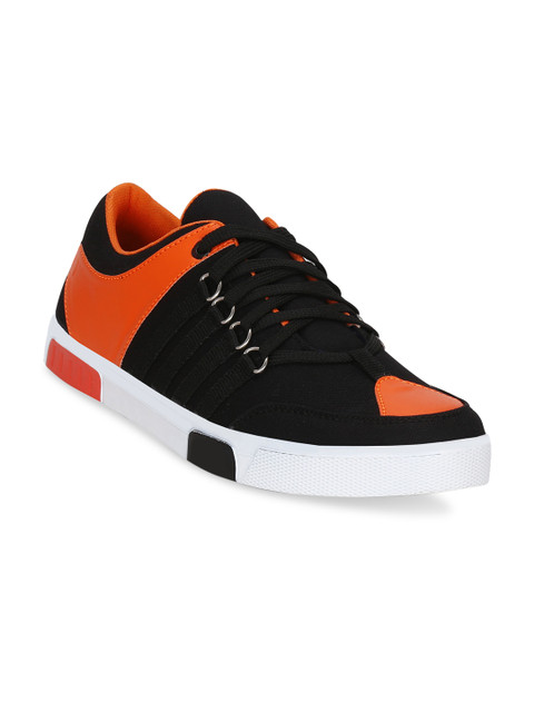 

Get Glamr Men Black Colourblocked Sneakers