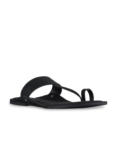 

SKO Men Black Ethnic Leather Kolhapuris