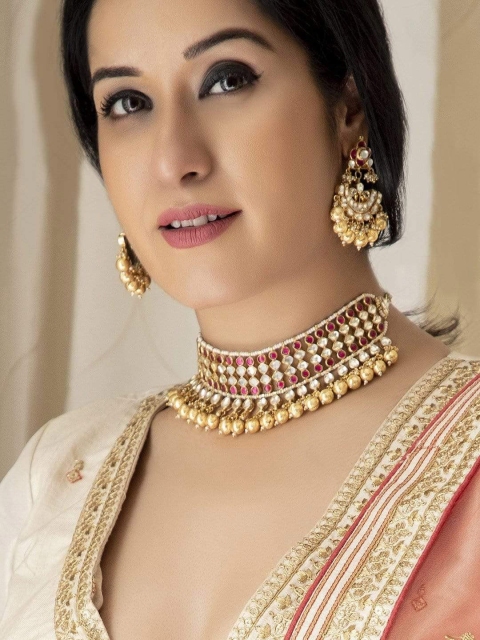 

rubans LUXURY Gold-Plated White & Red Ruby Pearl Studded Handcrafted Choker Jewellery Set
