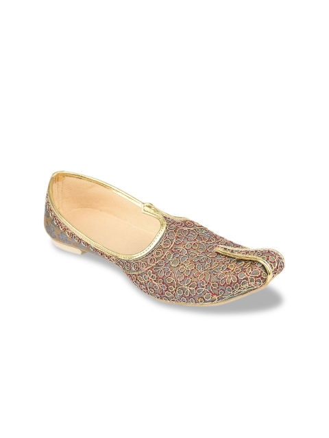 

DESI COLOUR Men Grey & Golden Embroidered Mojaris