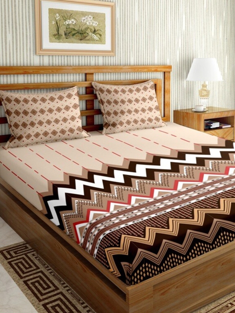 

BELLA CASA Peach & Brown Geometric 144 TC King Bedsheet with 2 Pillow Covers