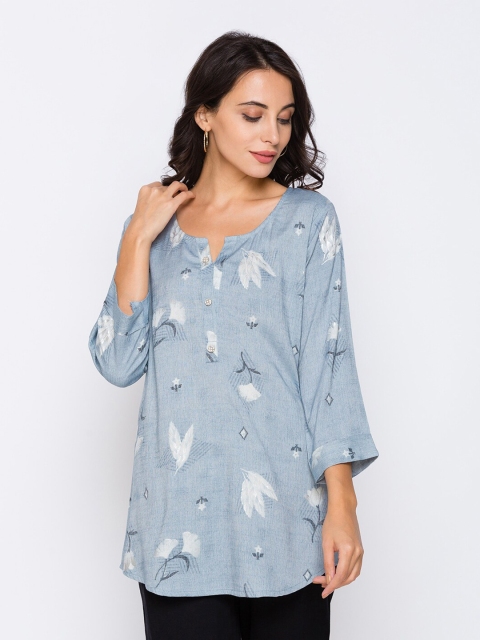 

TANKHI Blue & White Floral Printed Kurti