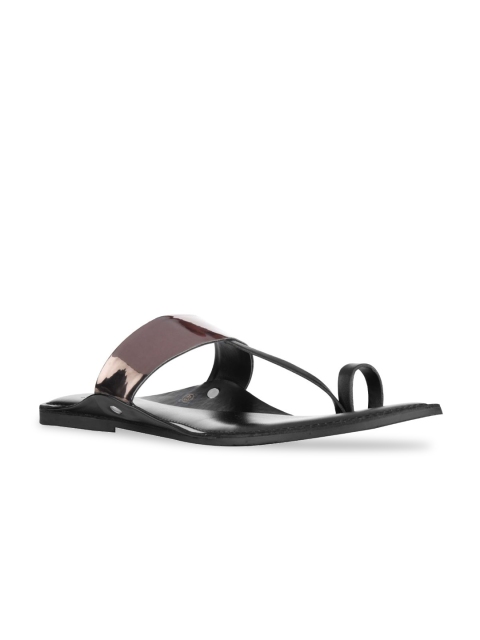 

SKO Men Metallic Ethnic Leather Kolhapuris