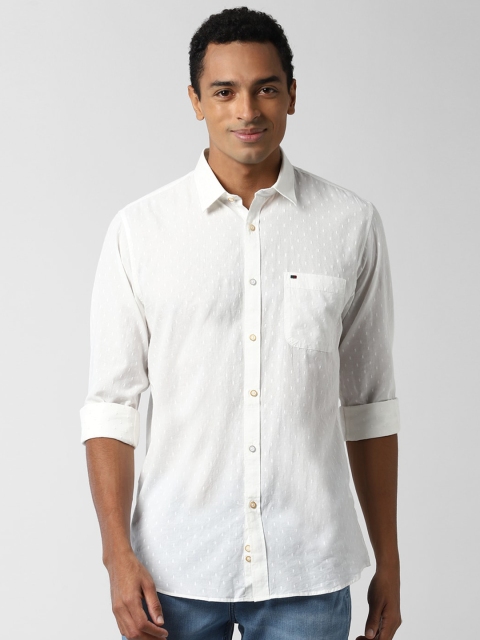 

Peter England Casuals Men White Slim Fit Casual Shirt