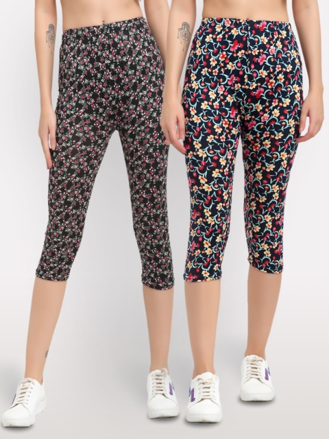 

NEUDIS Women Multi Pack Of 2 Printed Capris