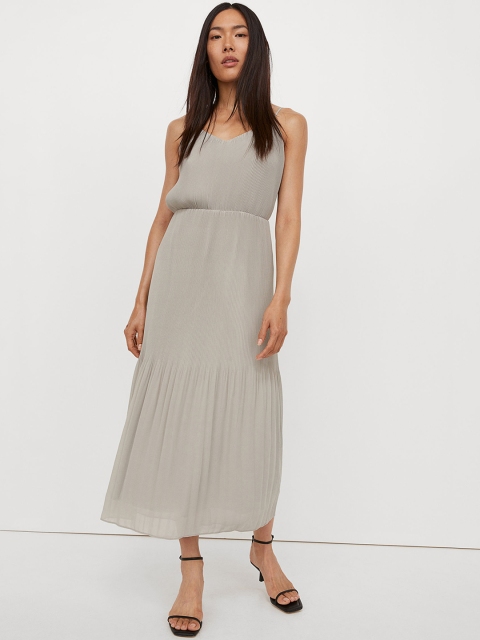 

H&M Women Green Pleated Dress