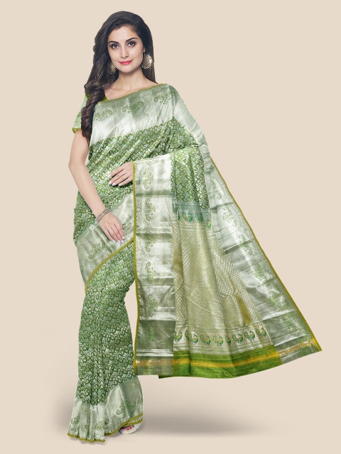 

KLM Fashion Mall Green & White Ethnic Motifs Zari Silk Blend Kanjeevaram Saree