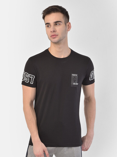 

COBB Men Black Applique Cotton T-shirt