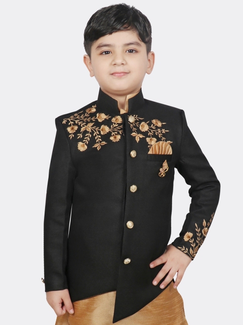 

SG YUVRAJ Boys Black Floral Embroidered Asymmetrical Hem Tailored Jacket