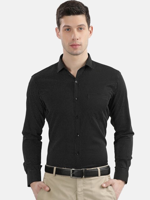 

V2 Value & Variety Men Black Printed Casual Shirt
