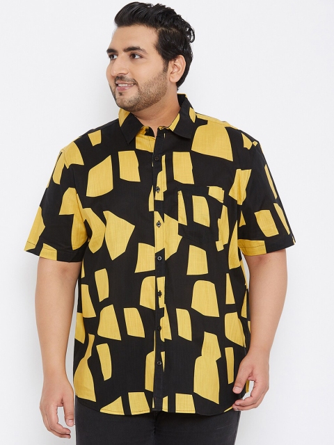 

Instafab Plus Men Black Printed Casual Shirt