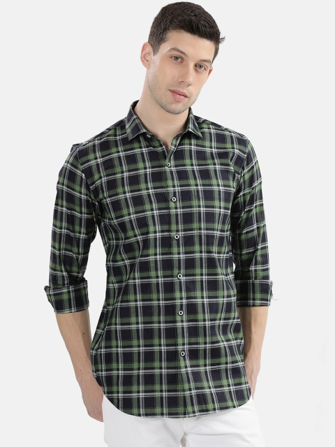 

V2 Value & Variety Men Green Checked Casual Shirt