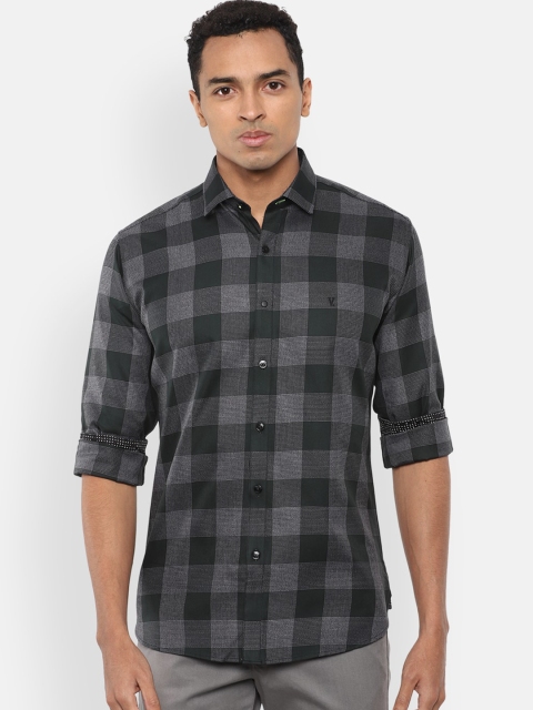 

V Dot Men Grey Slim Fit Checked Cotton Casual Shirt