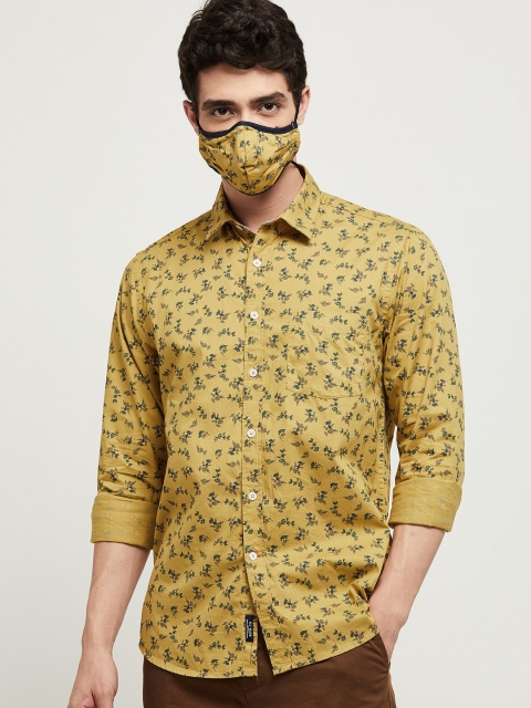 

max Men Mustard Regular Fit Printed Casual Shirt