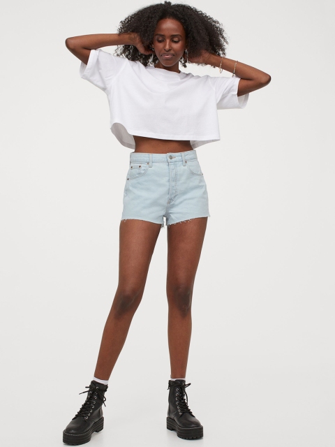 

H&M Women Blue Solid Slim High Denim Shorts