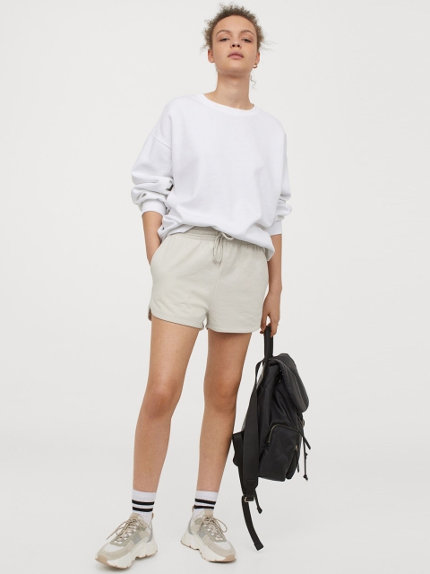

H&M Women Green Solid Sweatshirt Shorts