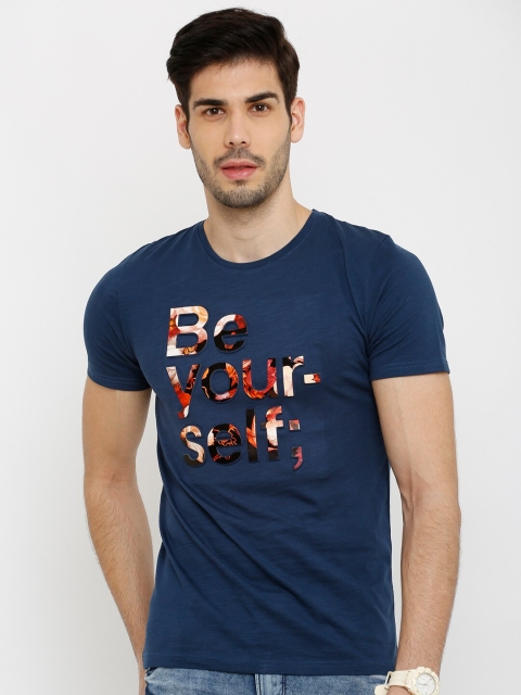 

Rex Straut Jeans Men Blue Typography Printed Slim Fit T-shirt