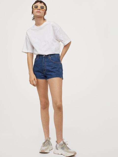 

H&M Women Blue Solid Slim High Denim Shorts