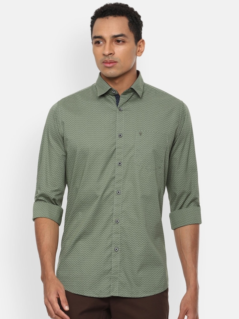

Van Heusen Sport Men Green Slim Fit Printed Casual Shirt