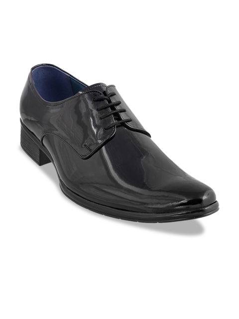 

Mochi Men Black Solid Leather Formal Derbys