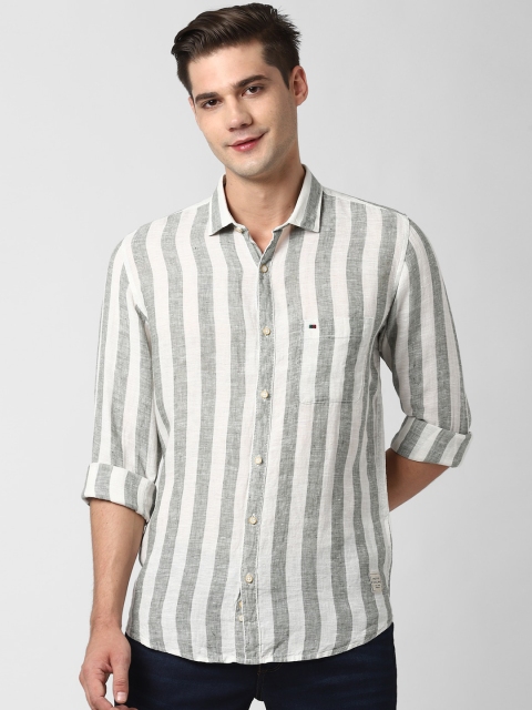

Peter England Casuals Men Grey Slim Fit Striped Casual Shirt