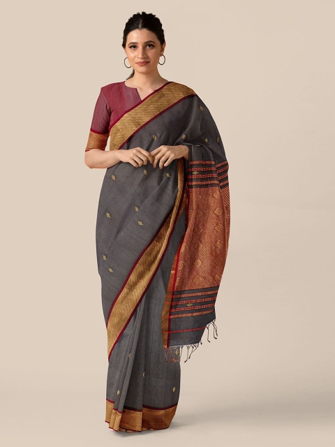 

Taneira Grey & Maroon Zari Tissue Maheshwari Saree