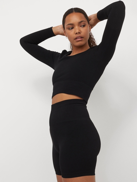 

H&M Women Black Solid Seamless Shorts