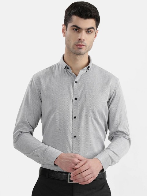 

V2 Value & Variety Men Grey Striped Casual Shirt