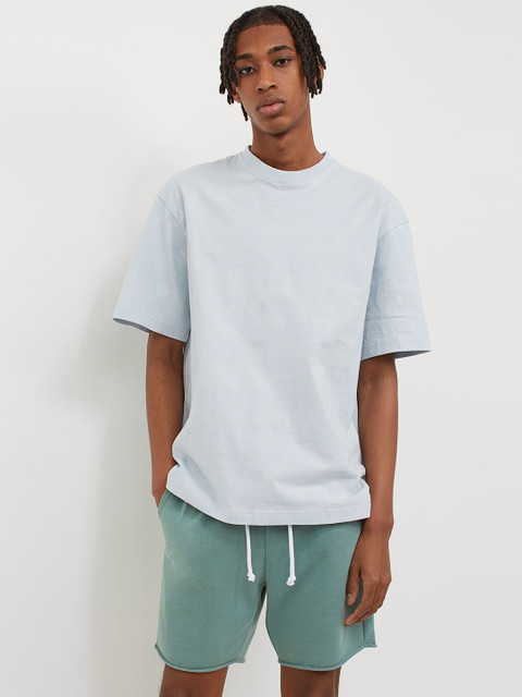 

H&M Men Green Solid Regular Fit Sweatshirt Shorts