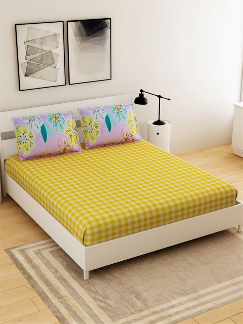 

Salona Bichona Yellow & White Geometric 144 TC Queen Bedsheet with 2 Pillow Covers