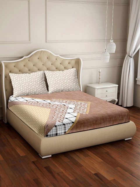 

BELLA CASA Brown & Beige Geometric 250 TC King Bedsheet with 2 Pillow Covers