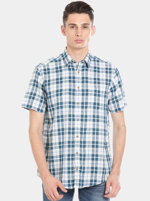 

Double Two Men Cream Slim Fit Checked Casual Shirt