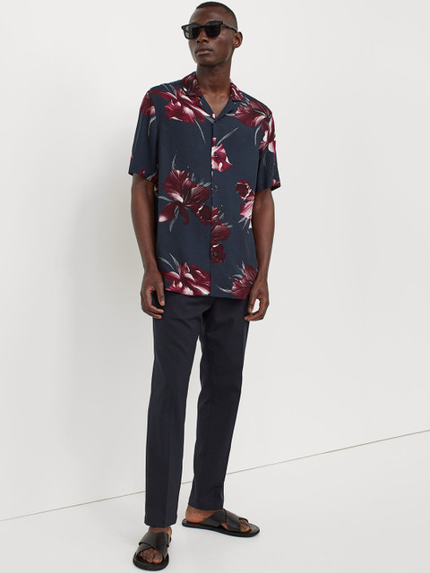 

H&M Men Navy Blue Patterned Resort Shirt