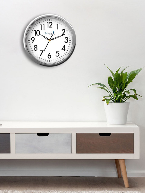 

Story@home Silver & White Vintage 25 cm Wall Clock