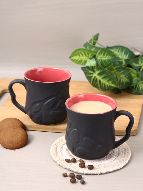 

Aapno Rajasthan Set Of 2 Black & Pink Textured Ceramic Glossy Mugs