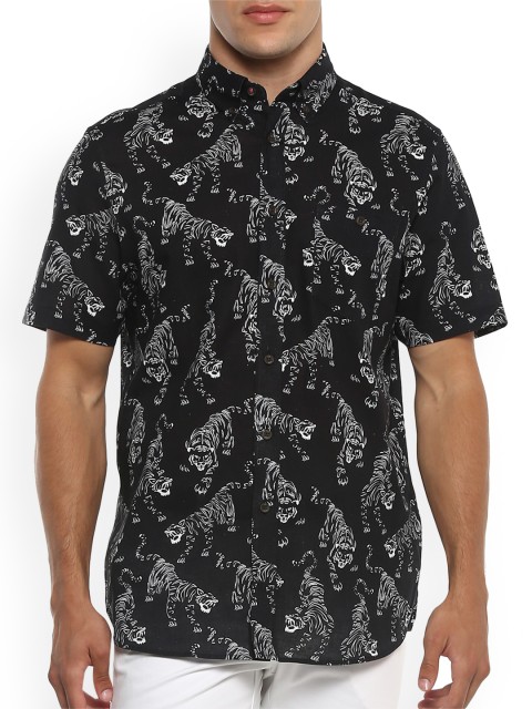 

Ted Baker Men Black Animal Printed Casual Shirt