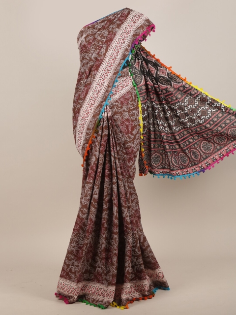 

Pothys Brown & White Ethnic Motifs Cotton Blend Saree